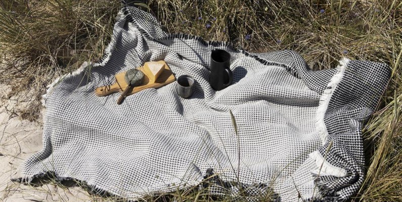 93f1ea42e6782cc8e134b75891947d4e